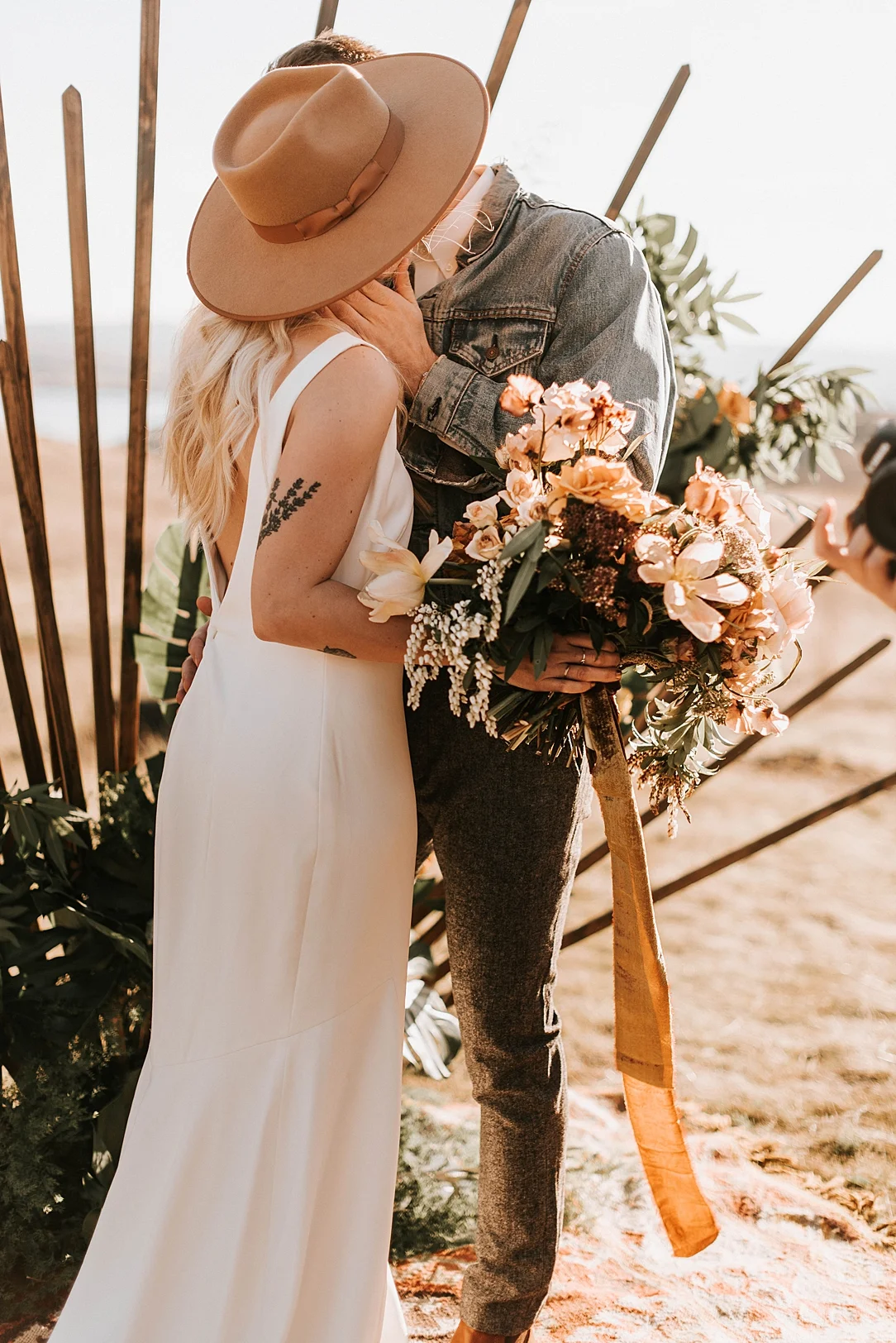 nbp-desert-elopement_0027.jpg