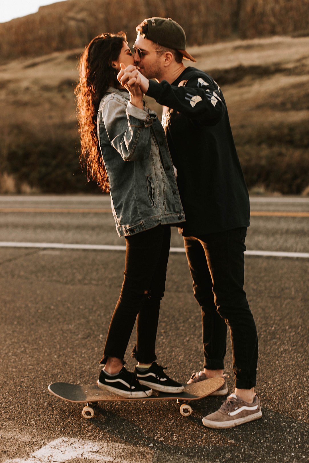 nbp-edgy-skater-couple_0006.jpg