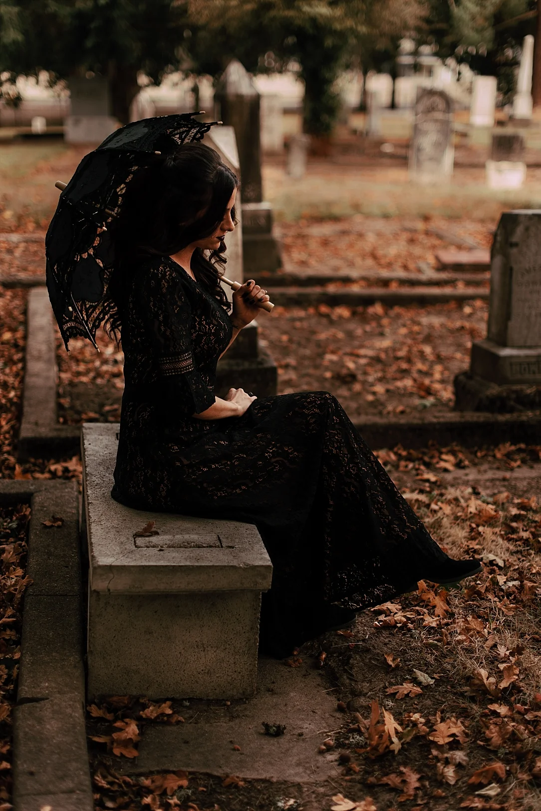moody halloween elopement_0024.jpg