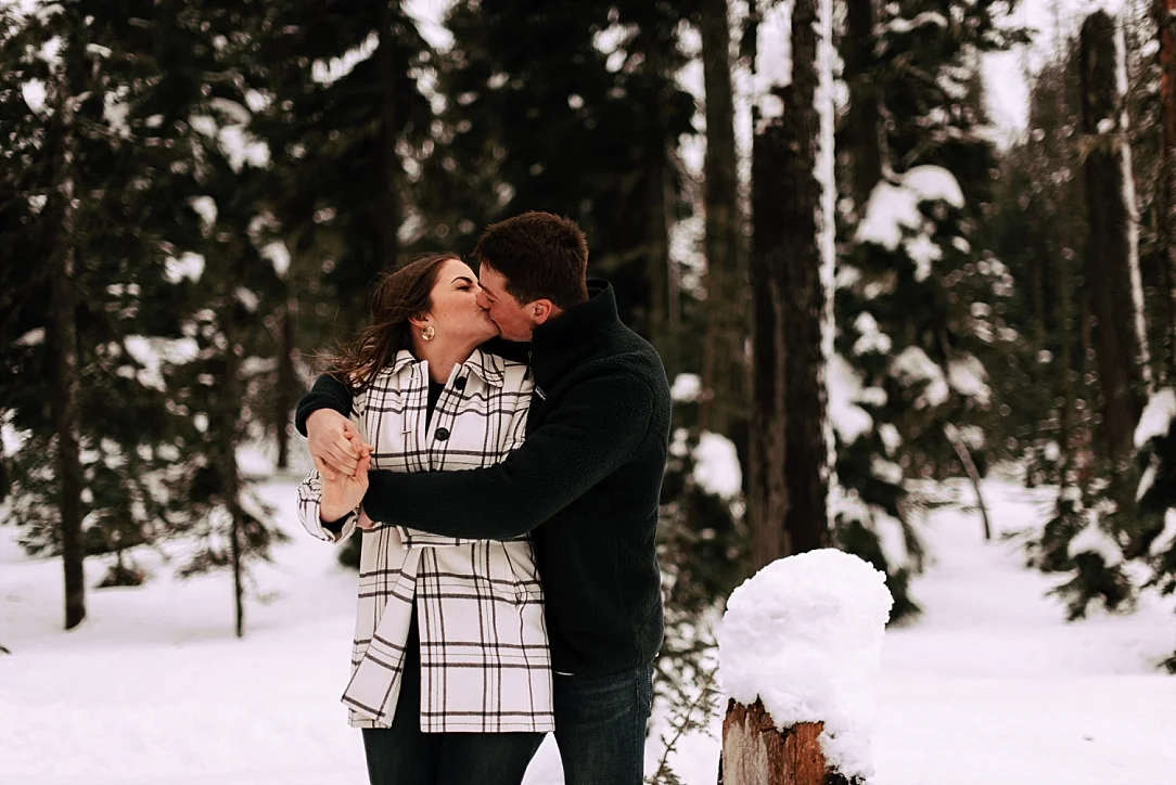 playful snow couple session_0003.jpg