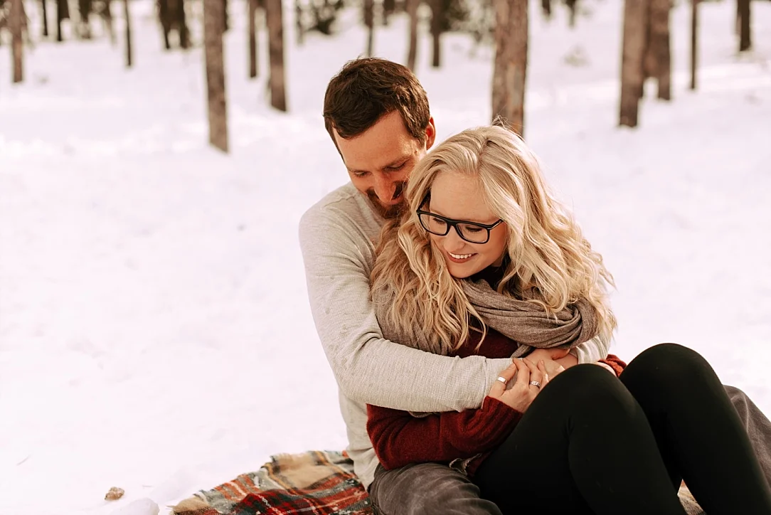 puppy lovin' playful snow couple session_0026.jpg