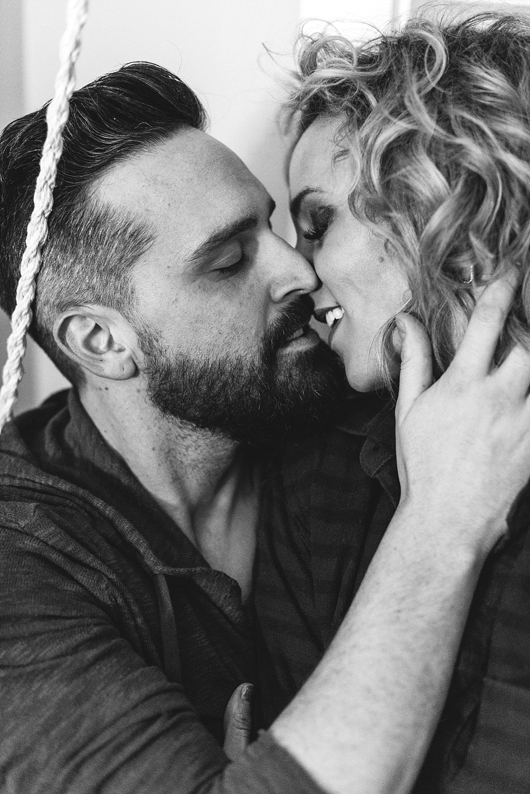 cozy playful nashville in home session_0011.jpg
