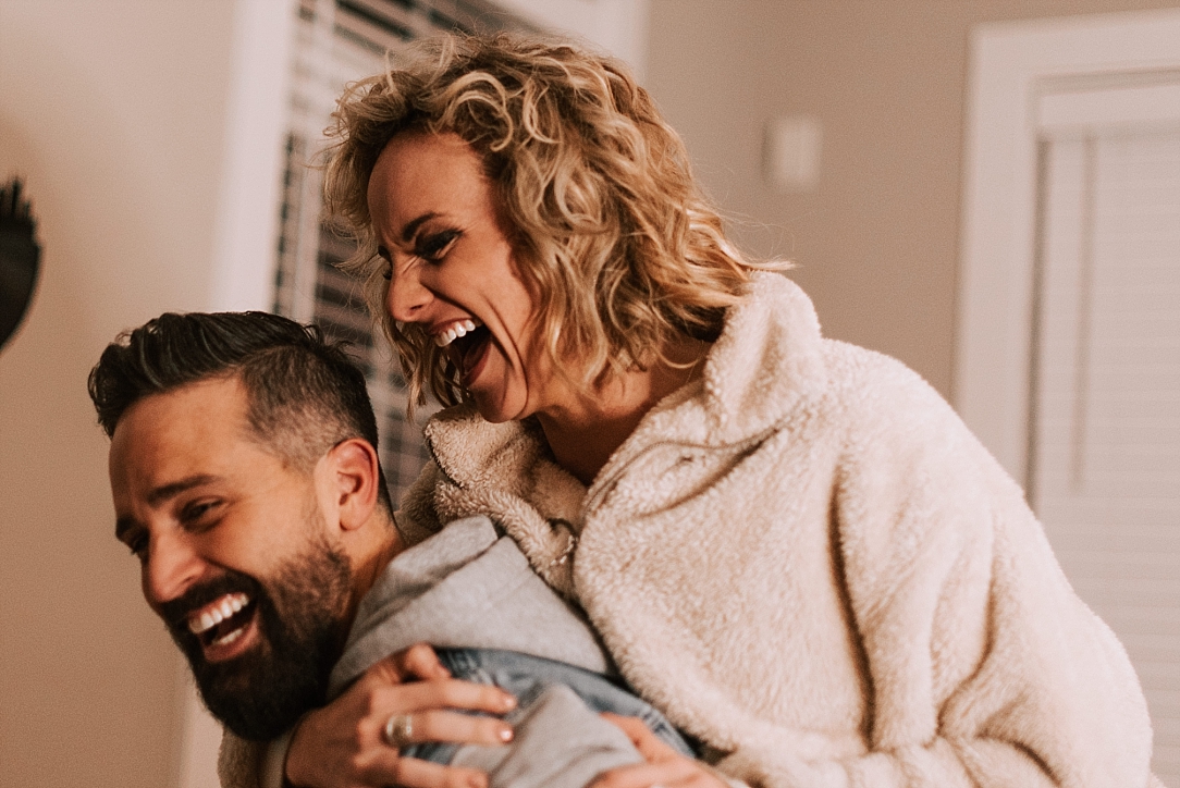 cozy playful nashville in home session_0063.jpg