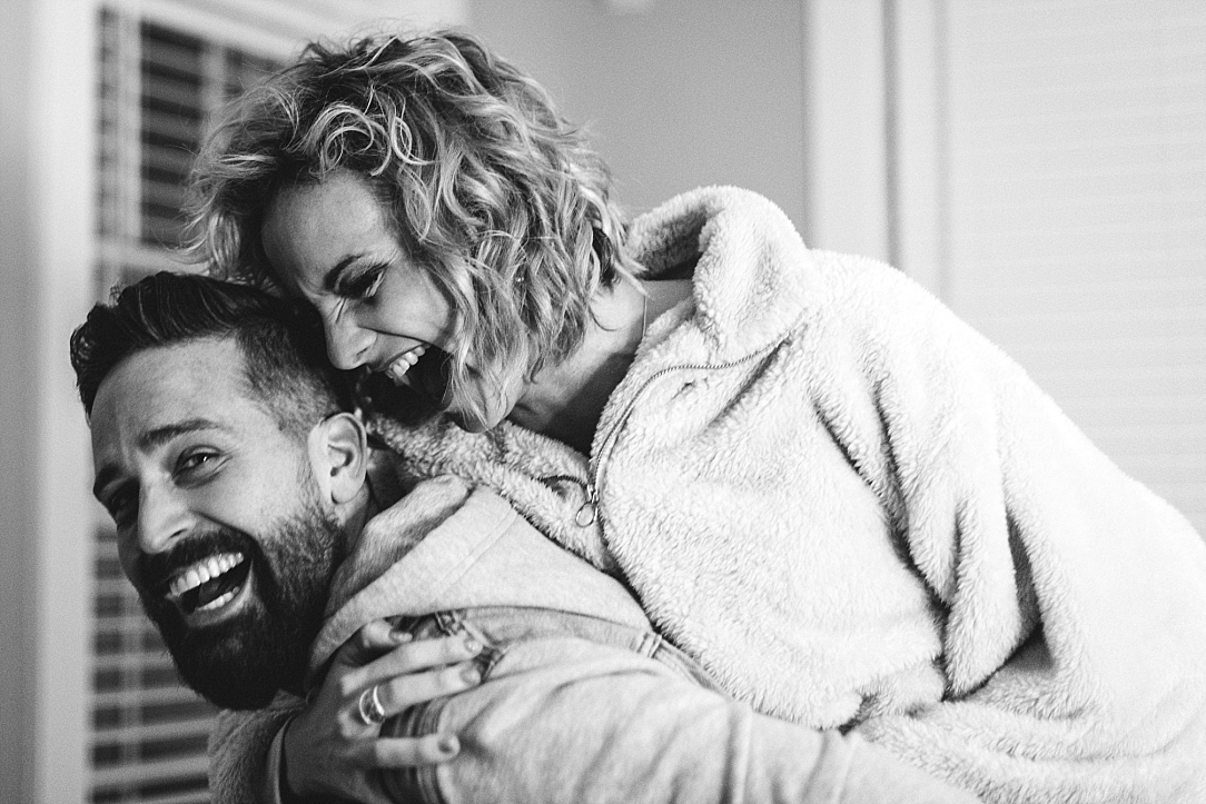 cozy playful nashville in home session_0065.jpg