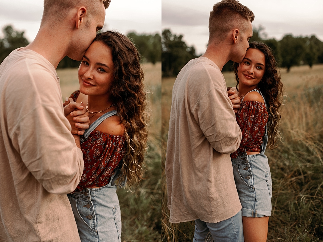 playful summer country field couple session_0029.jpg