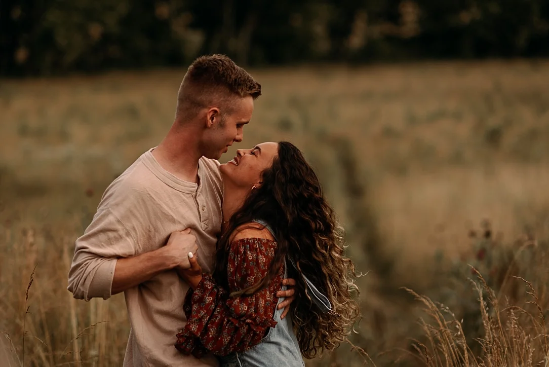 playful summer country field couple session_0051.jpg