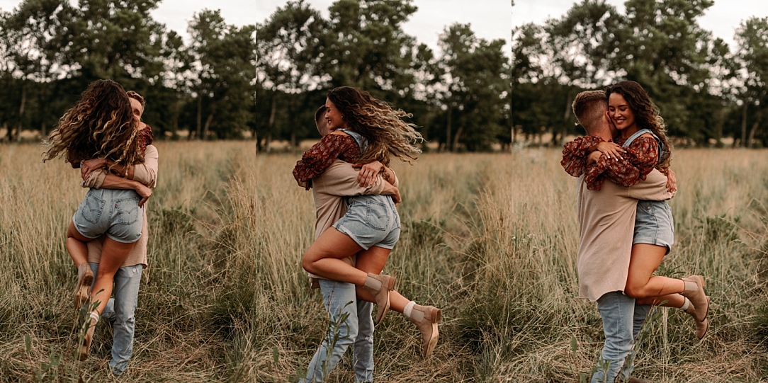 playful summer country field couple session_0078.jpg