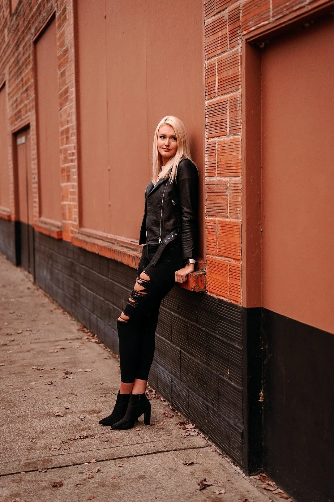 edgy urban portrait session_0001.jpg