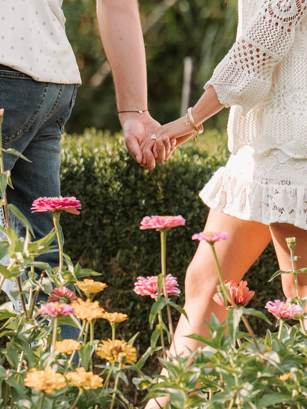 // proposals will forever have my heart..

did you know that proposal sessions are always discounted + are complimentary with wedding collections?! I&rsquo;m a pro at helping plan the perfect surprise + capturing the moment for you - so if you&rsquo;