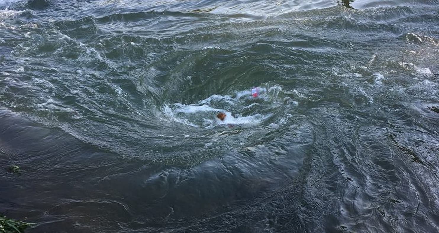 Whirlpool Danger on Arkansas' Spring River.png