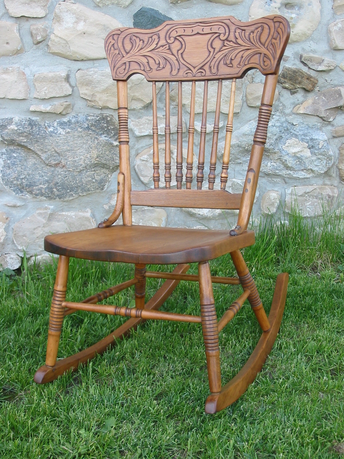 Press-back Nursing Rocking Chair