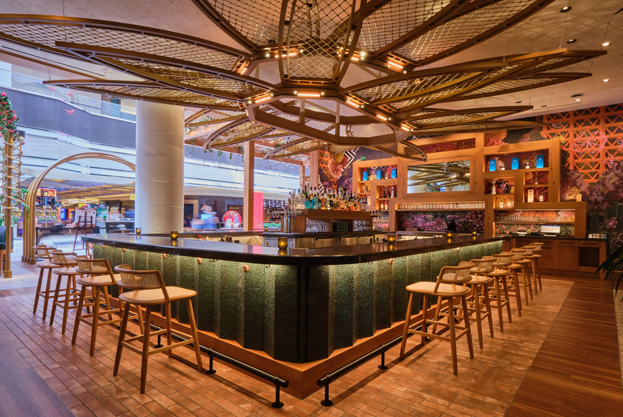VICTA_EATER_VIVA_bar wide.jpg
