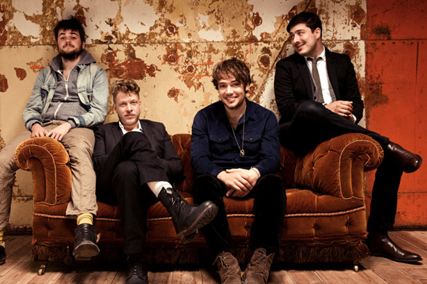 MUMFORD &amp; SONS