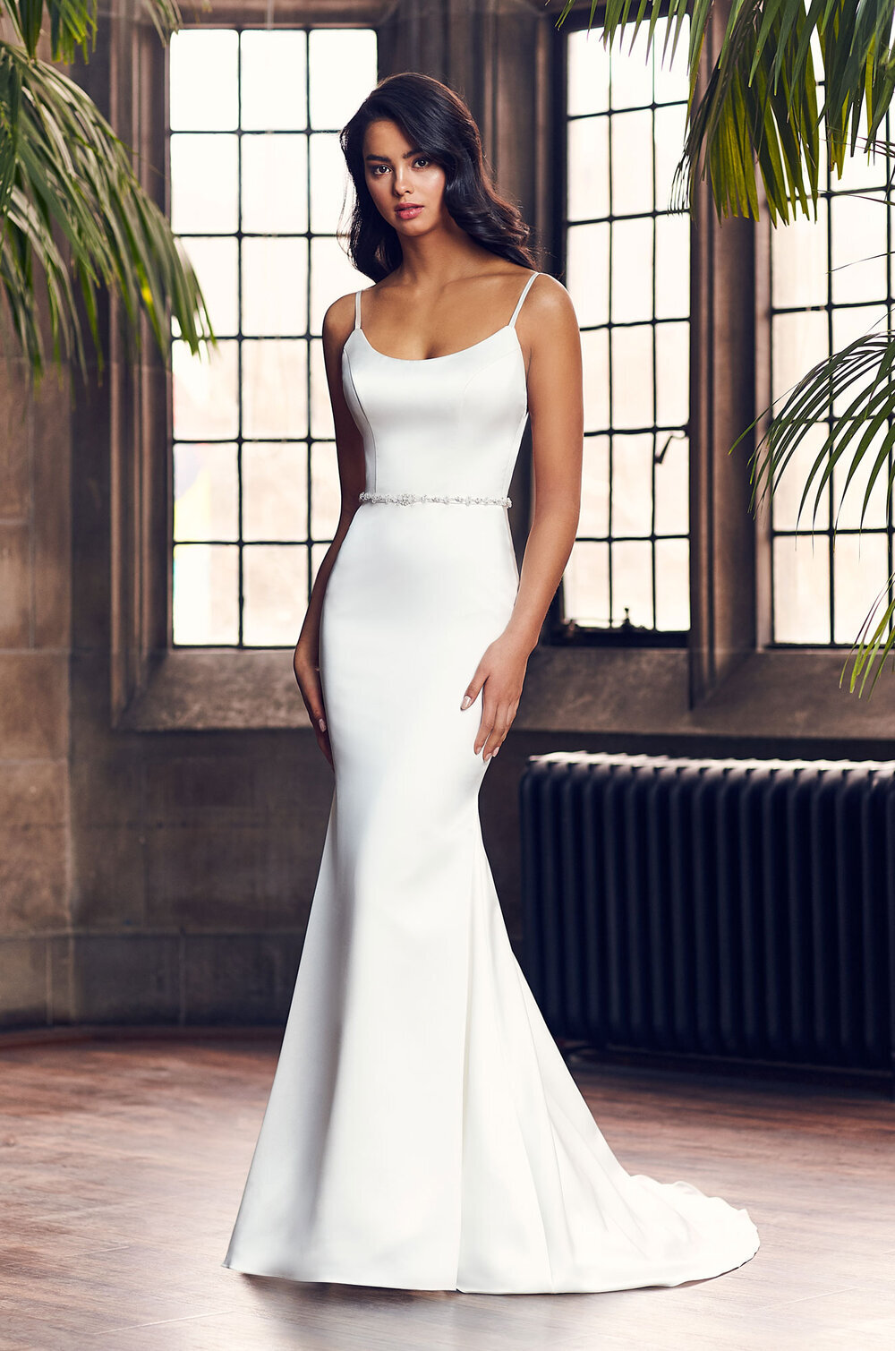 4 Wedding Dresses for the Sleek Modern Bride - Sassi Holford