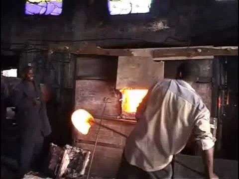Bush Glass part 1, glass blowing in Africa