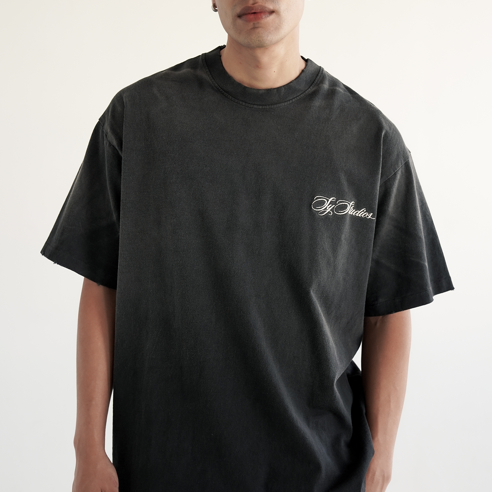 vintage tee model 2.png