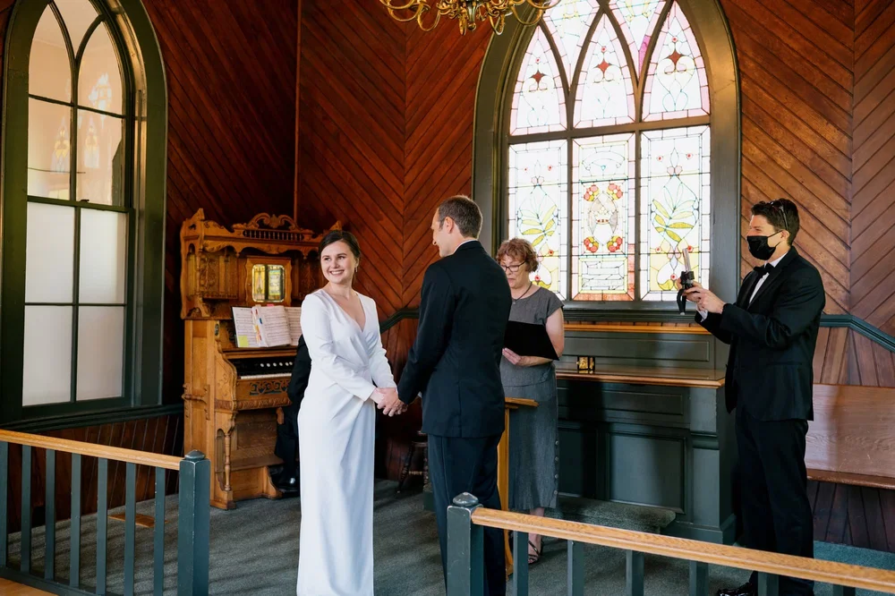 Ceremony photo at Oaks Pioneer Church