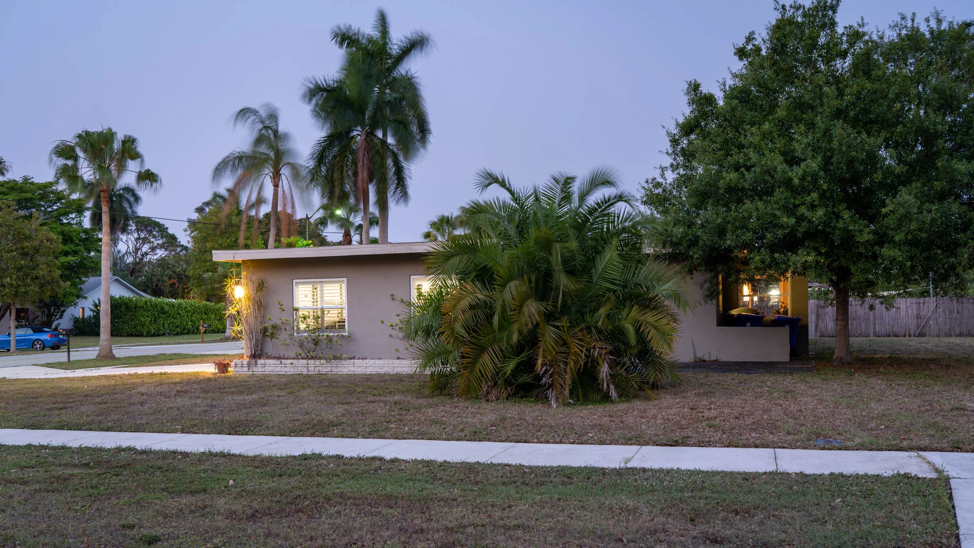 1474 Jefferson ext side.jpg