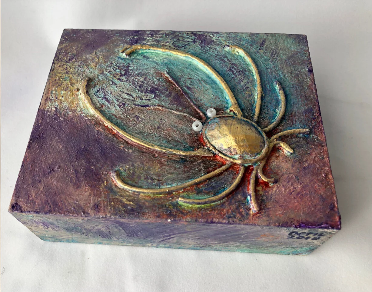 Elegant Crab