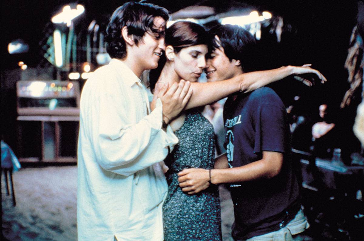 6. Y TU MAMÁ TAMBIÉN (Alfonso Cuarón, Mexico, 2001) 