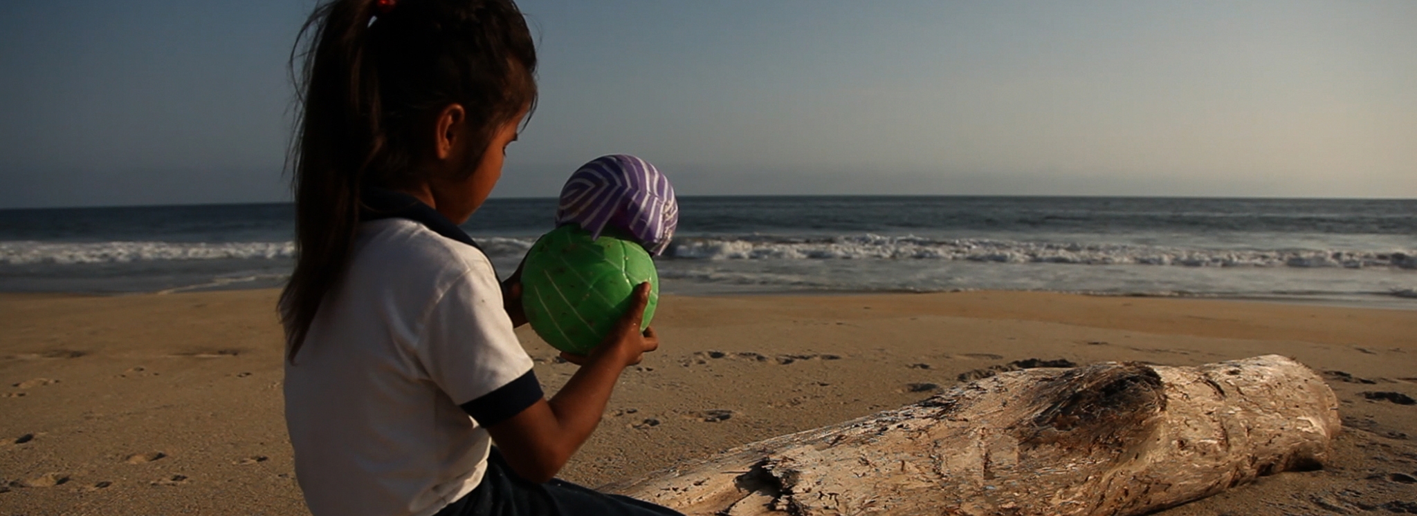 PACÍFICO (Fernanda Romandía, Mexico, 2016, 72 min. In Spanish with English subtitles) U.S. Premiere The building site of Casa Wabi, a house and arts center designed by Japanese architect Tadao Ando among the beaches of Puerto Escondido, Oaxaca, serves as the setting for the story of 7-year-old Coral, who visits the construction site every day after school to spend time with his godfather Diego. In addition to working on the construction crew, Diego is the leader of a musical group, and is addicted to his cellphone. One day, Coral meets Oriente, a carpenter and aspiring poet who dreams of seeing his faraway family again. Growing attached to his new friend, Coral decides he wants Oriente to become a second godfather to him. With exquisite camerawork by Pedro González-Rubio ( Alamar ) and co-produced by New York-based Mexican artist Bosco Sodi and Carlos Reygadas’s Mantarraya film production company, PACÍFICO is a calm and serene fictional debut, skillfully disguised as a documentary. “A quiet and modest charmer…small is beautiful in Fernanda Romandía’s docu-fiction hybrid PACÍFICO, which uses the world’s largest geographical feature as backdrop for a delicate wisp of a sun-kissed, seaside tale.” –Neil Young, Hollywood Reporter Thursday, November 16 at 7:15pm