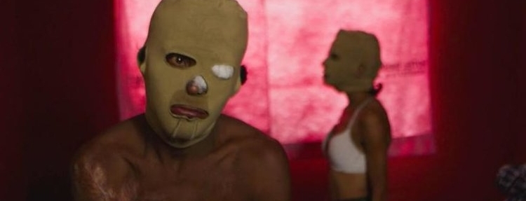 LA LIBERTAD DEL DIABLO / DEVIL'S FREEDOM (Everardo González, Mexico, 2017, 74 min. In Spanish with English subtitles). Hidden behind matching beige masks, victims and perpetrators of violence in Mexico reflect on the gruesome events that have come to shape their everyday lives. Stripped of names and faces, individuals are separated by their emotional response and stitched together by their shared fears. Preceded by Best of Luck with the Wall (Josh Begley, USA, 2017, 6 min.) Saturday, February 17, 7pm — Q&A with filmmaker