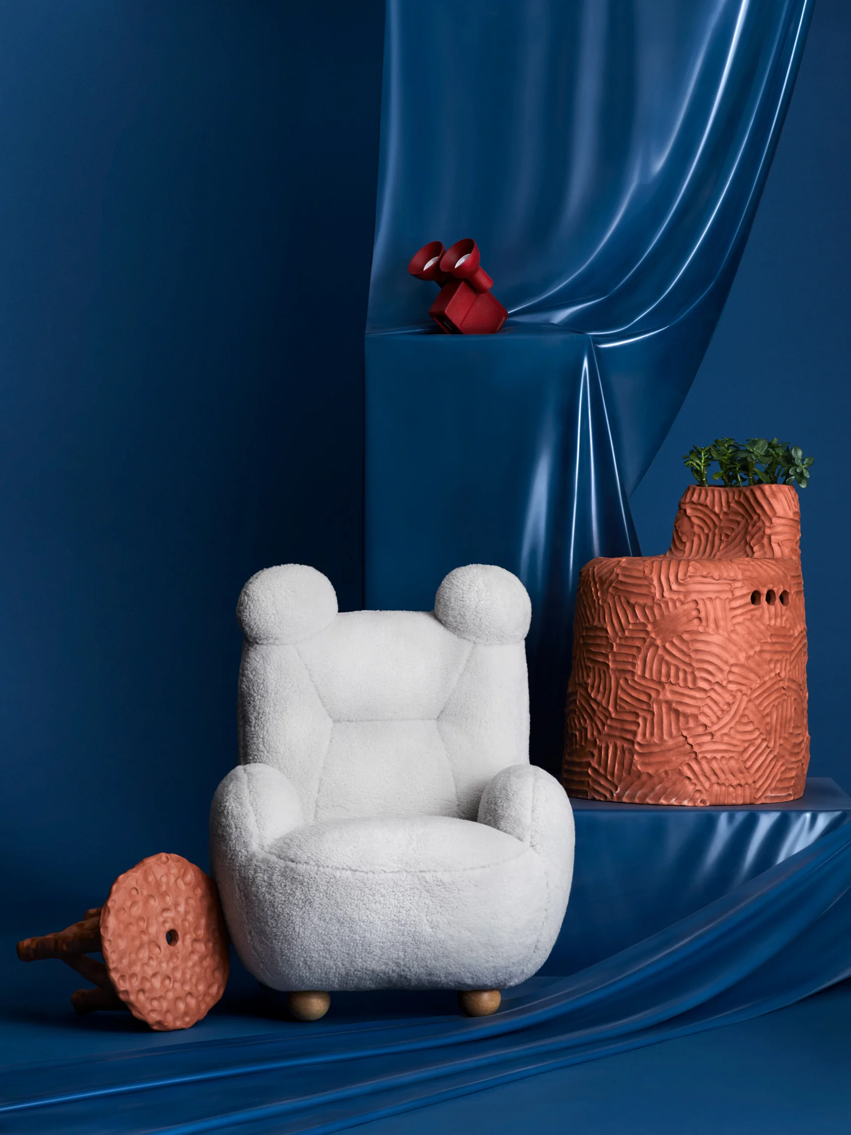  Pippa Drummond / Surface Magazine  VS+Company 