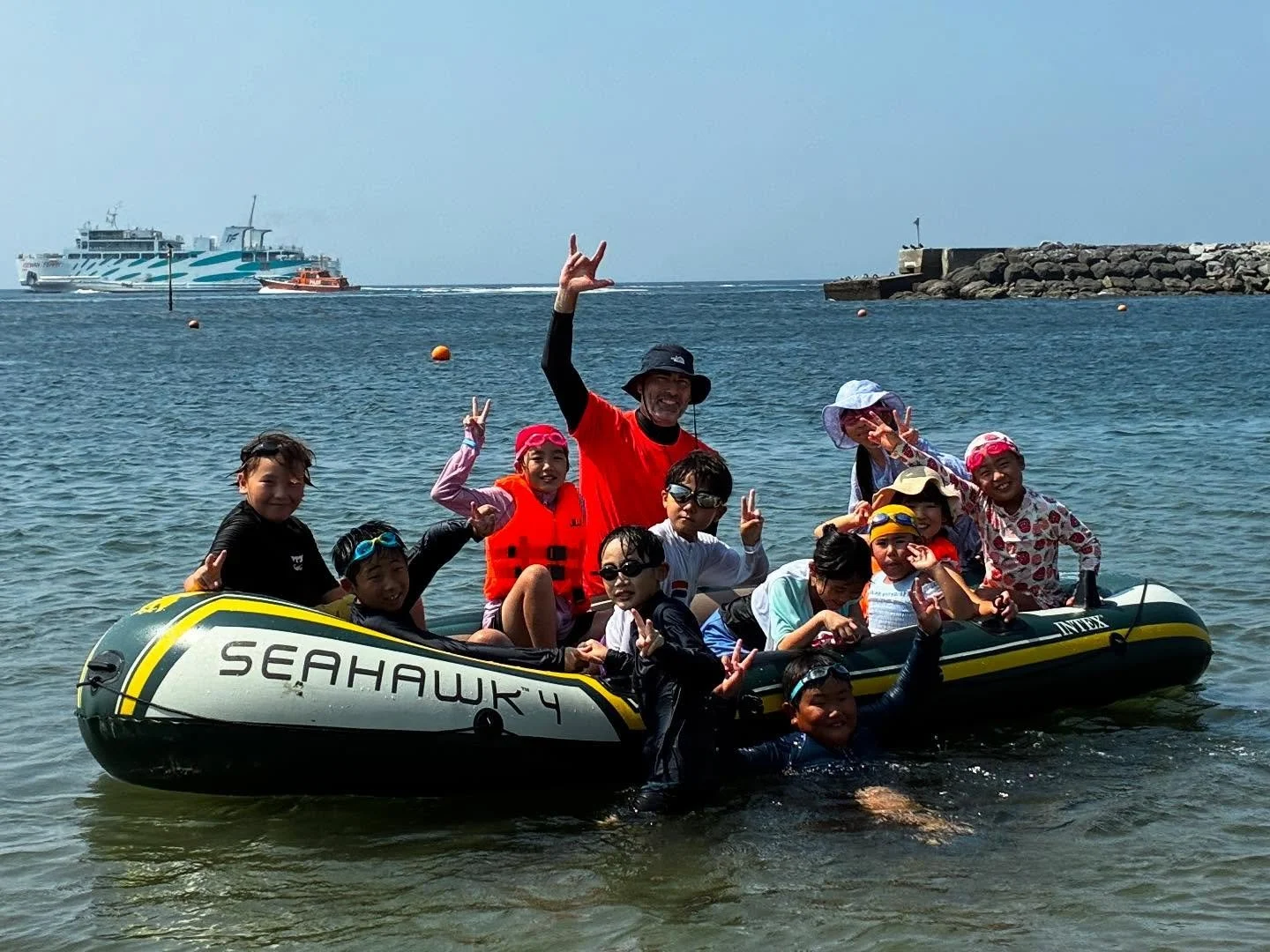 What a great day on the beach. We got out the boat and had a good play in the water and had fun building sand castles. The kids caught lots of starfish, crabs and fish too. Great way to kick off beach camp. #beach #beachlife #summer #summercamp #aich