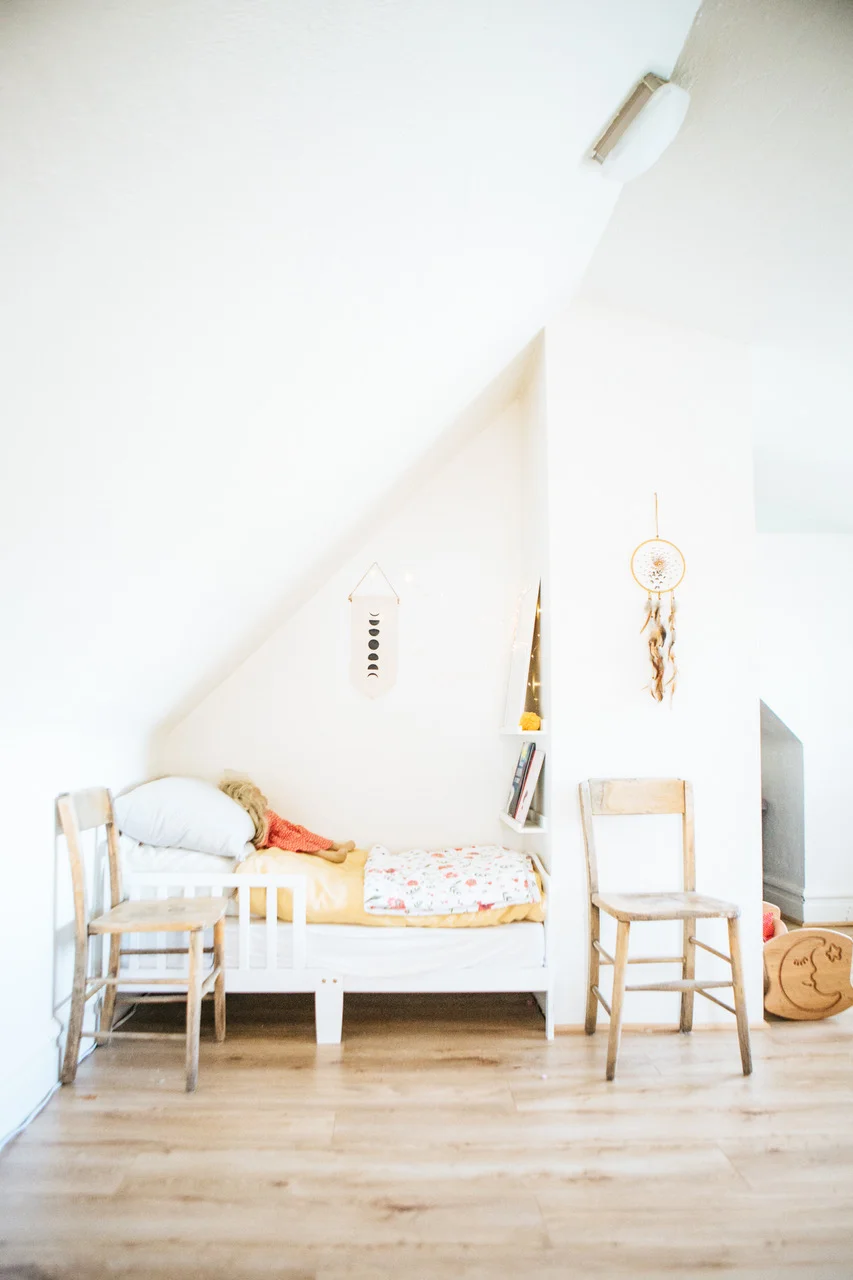 Small Home Tours: Amanda of Motherhood Northwest and her family of 5+ in 900 square feet