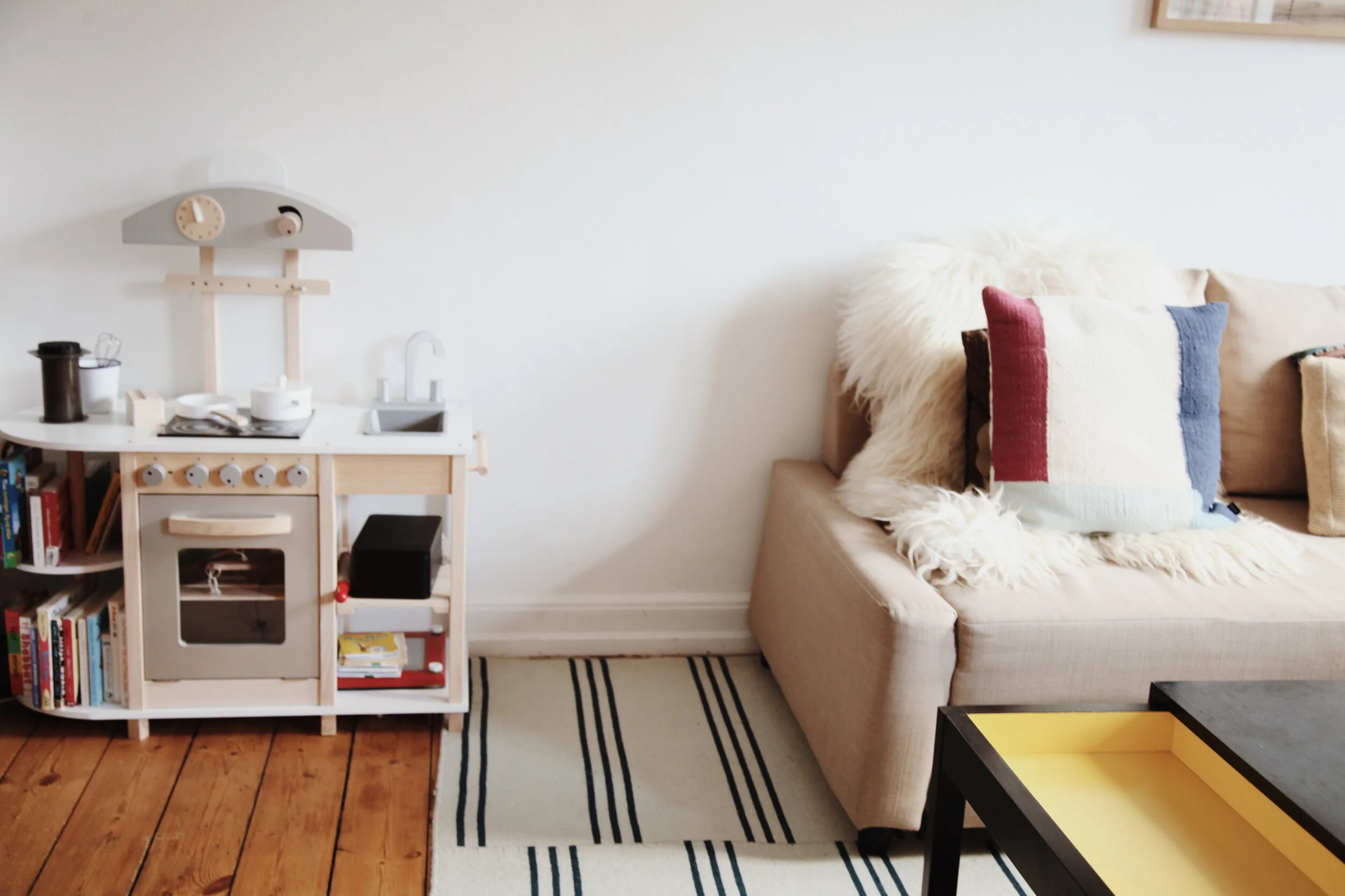 Living Room Photo: Freya McOmish