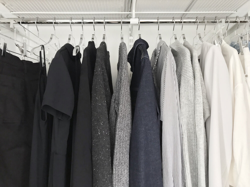 @minima_organizing ‘s personal closet.