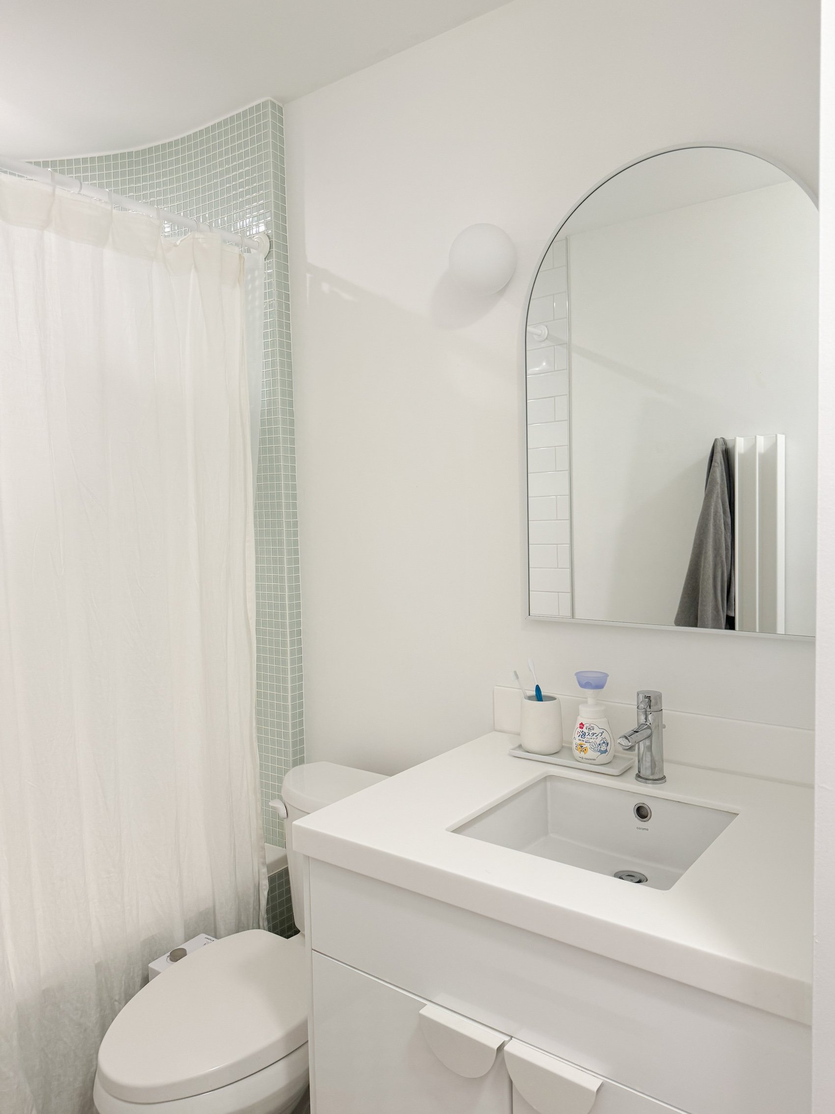 Small Changes to a Small Bathroom That Made a Difference