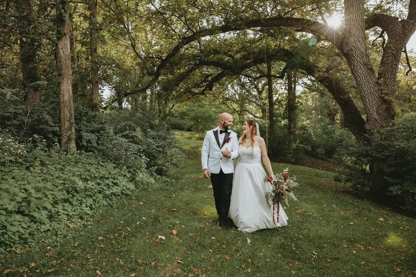 These trees made the moment feel that more magical 😍

#nebraskawedding #weddingphotography #weddingphotographer #midwestweddingphotographer