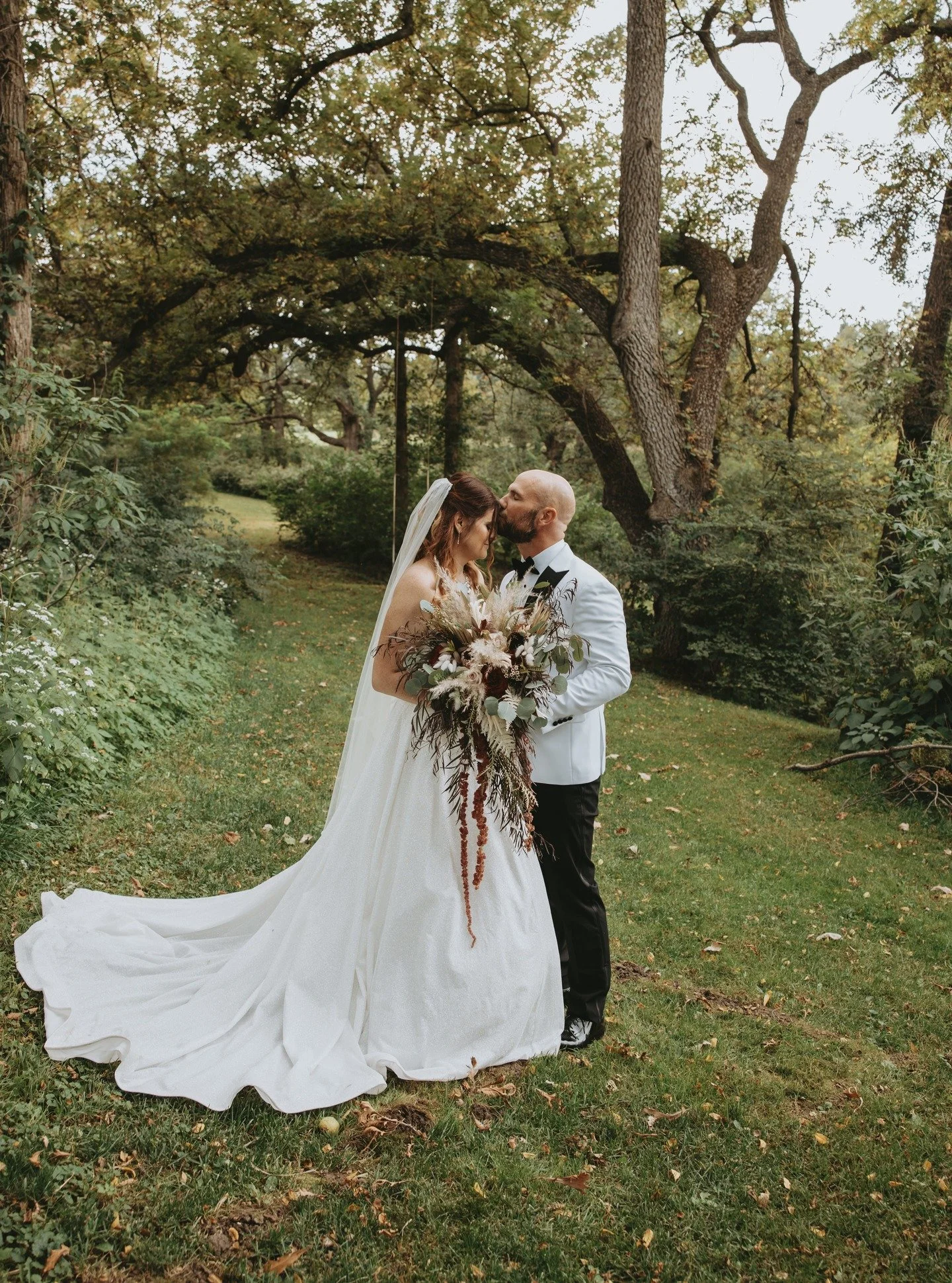 Fall in Nebraska just doesn't last long enough but it's a good thing love isn't just seasonal. <3