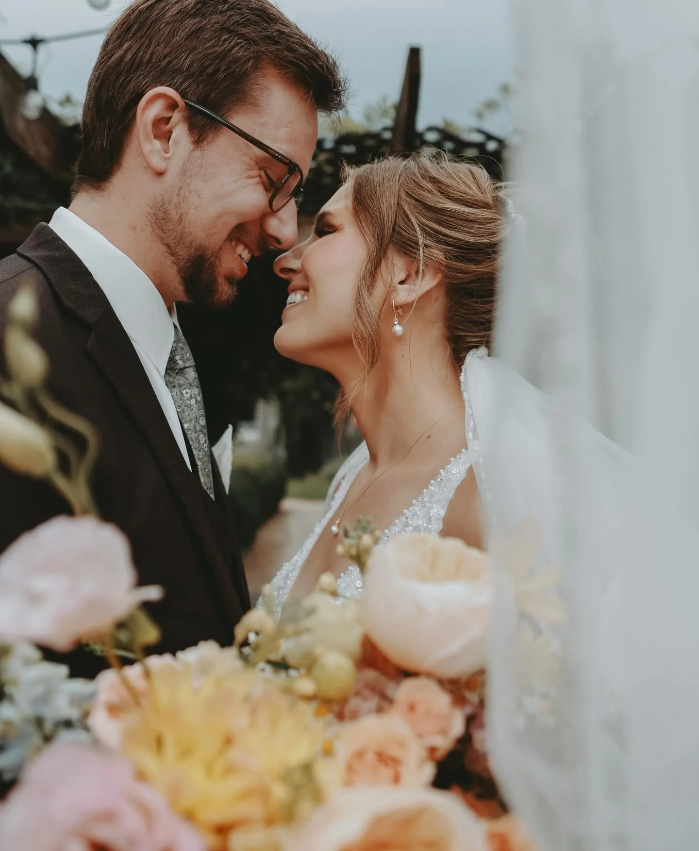 ✨ Your wedding day should feel like a real-life fairy tale &mdash; and the photographer you choose helps create that experience.
As your photographer, I capture the in-between moments that deserve to be remembered forever. From the quiet glances to t