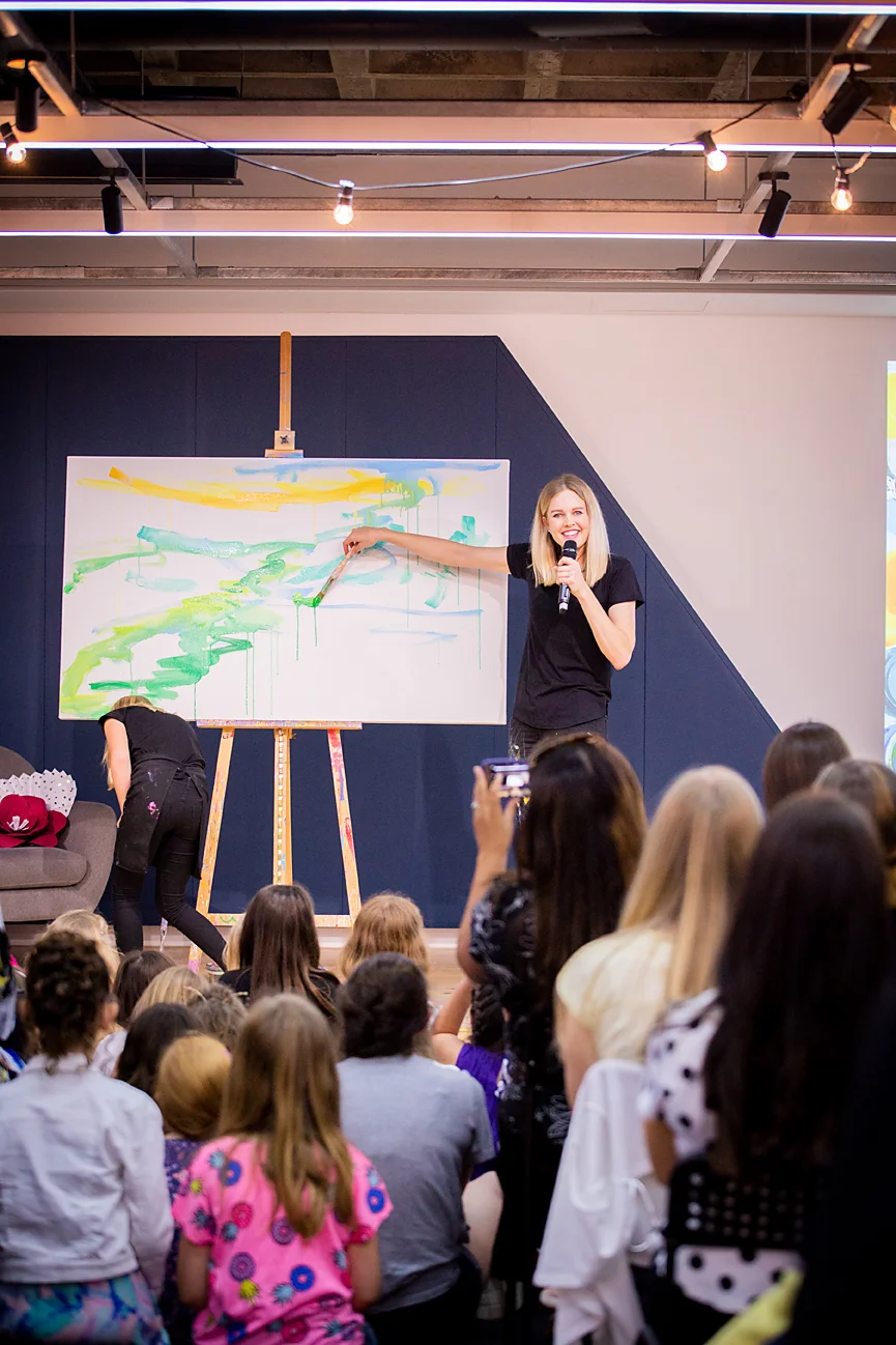 GirlsCollective072.jpg