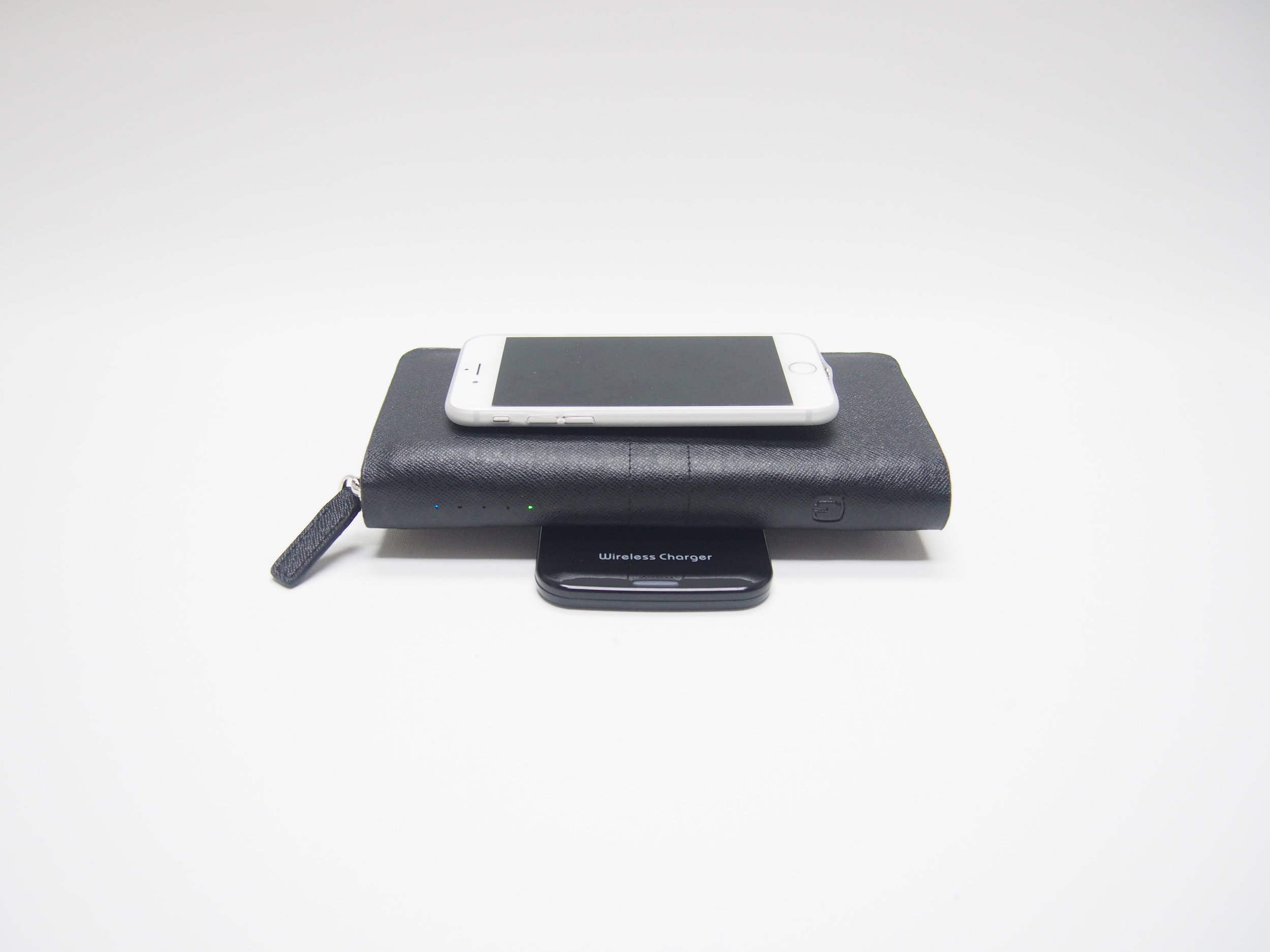 wireless phone charging purse