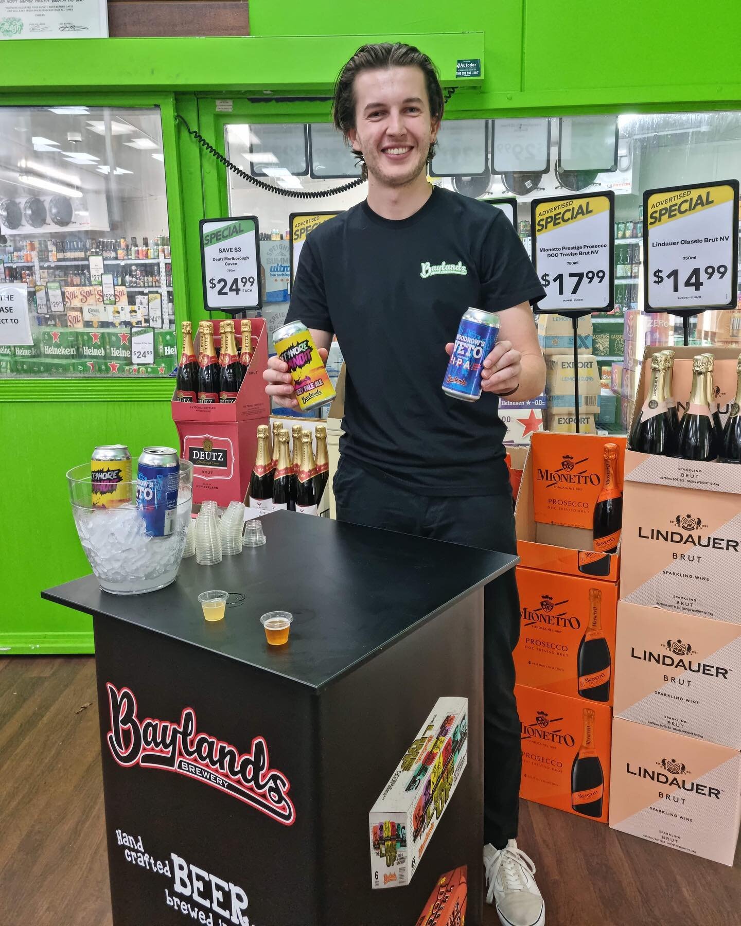 NEW STOCKIST ALERT 💥 
@baylandsbrewery handcrafted beer now available at @liquorlandnewmarket 🍻 keep your eyes peeled for more stockists to come 👀 

#handcraftedbeer #brandambasssdors #experientialmarketingagency #sampling #liquorland #baylandsbee