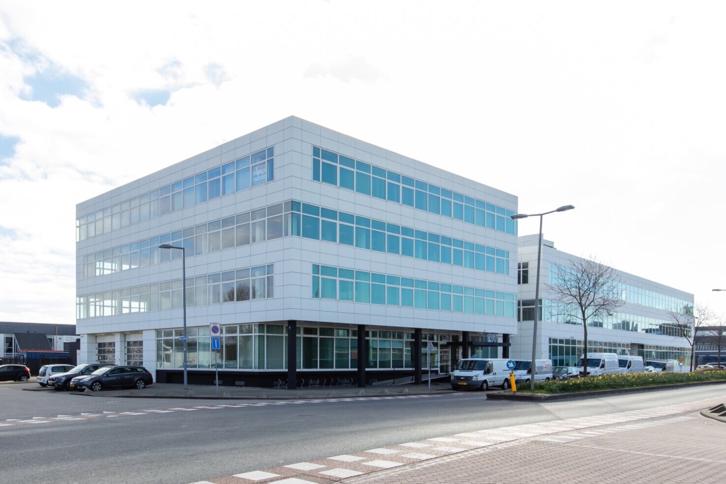 Kantoorgebouw Industrieweg Rotterdam 6.500 m2