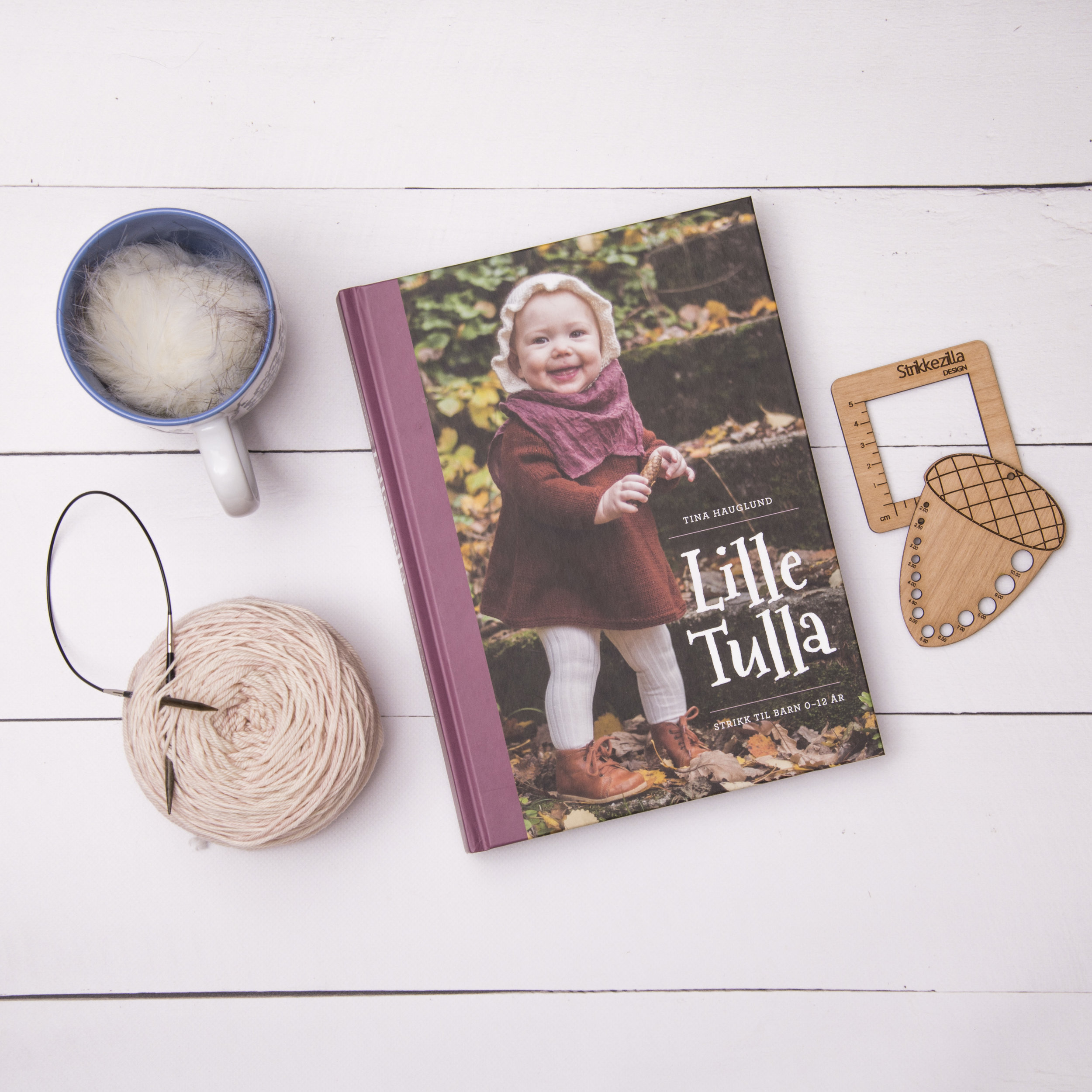 Lille Tullas Strikkebok