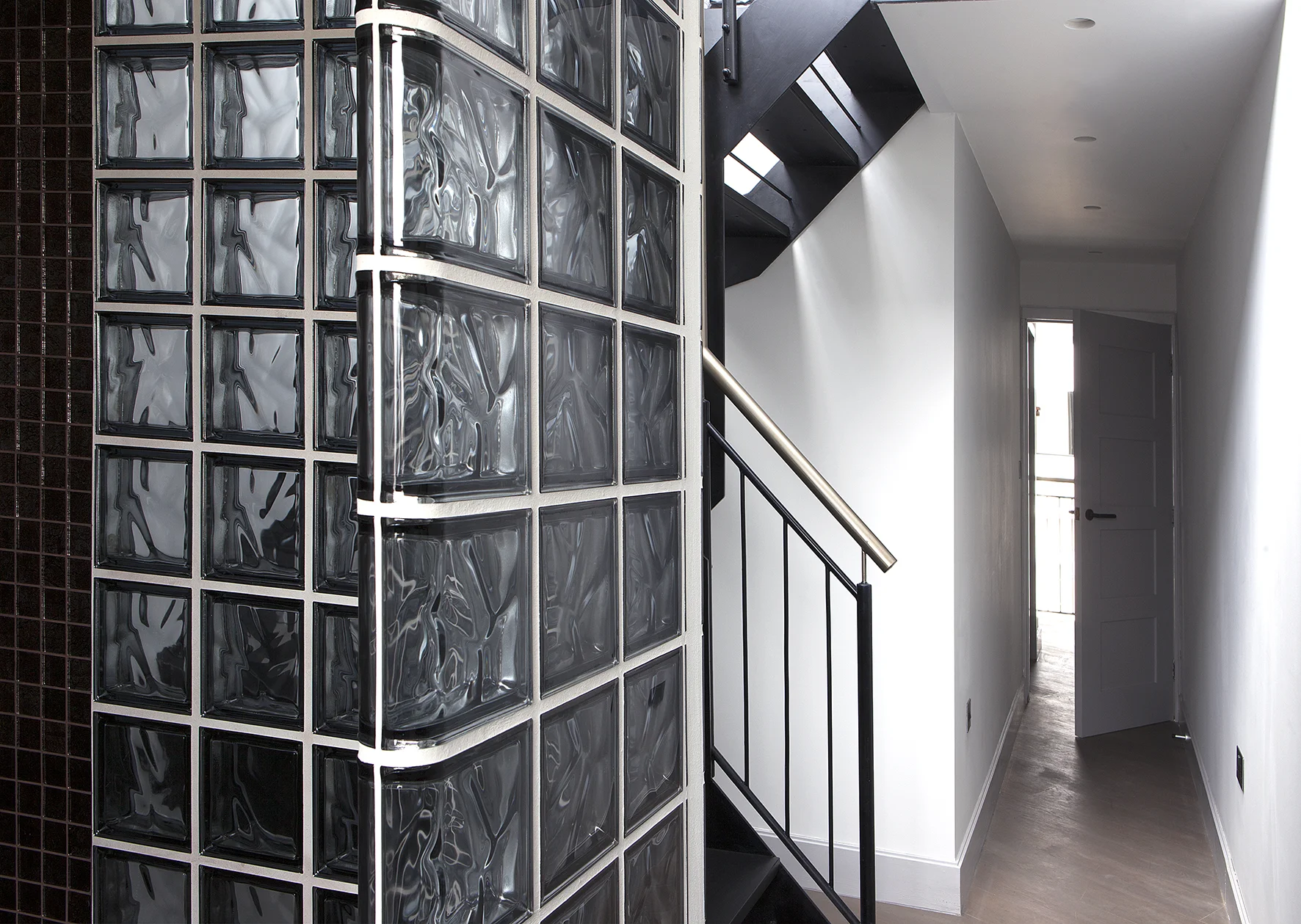 MODUS HOUSE