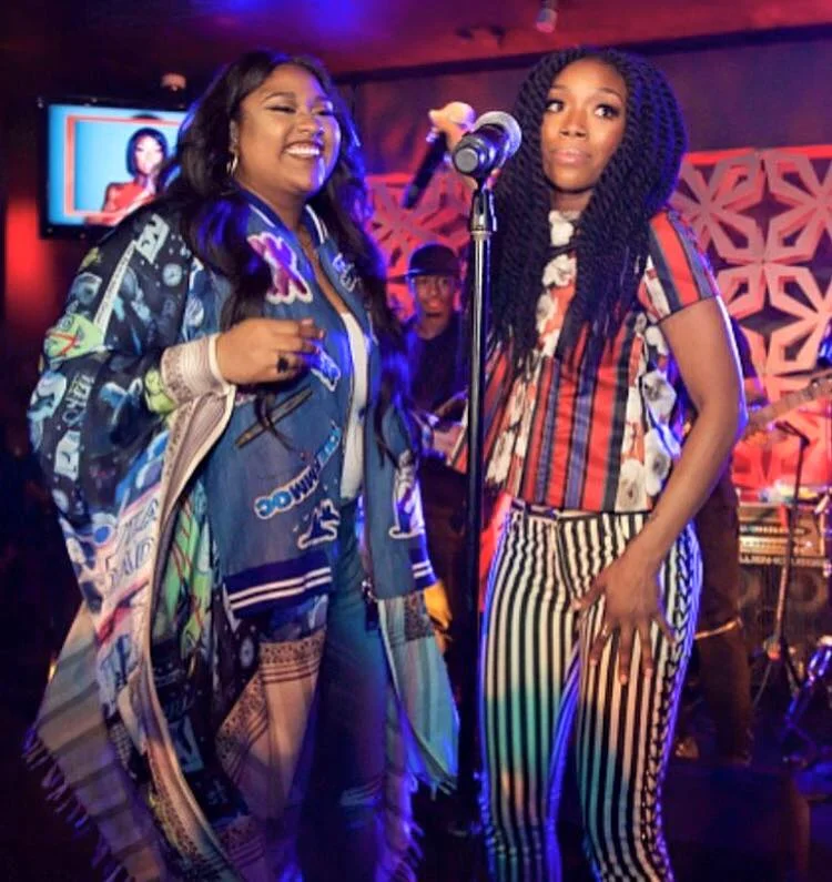 JAZMINE SULLIVAN (and brandy) wearing OMG BY OTT featuring SUSAN SHUP ARTWORK