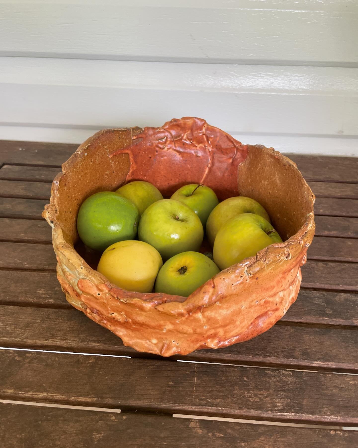 Revisited a smaller landscape platter @sturtgalleryandstudios to find it serving great purpose of holding fruit. So heartwarming to see these pieces in use 
.
#handmade #terroir #woodfired  #landscapeplatter #australianceramics  #keramic #womenwhowoo