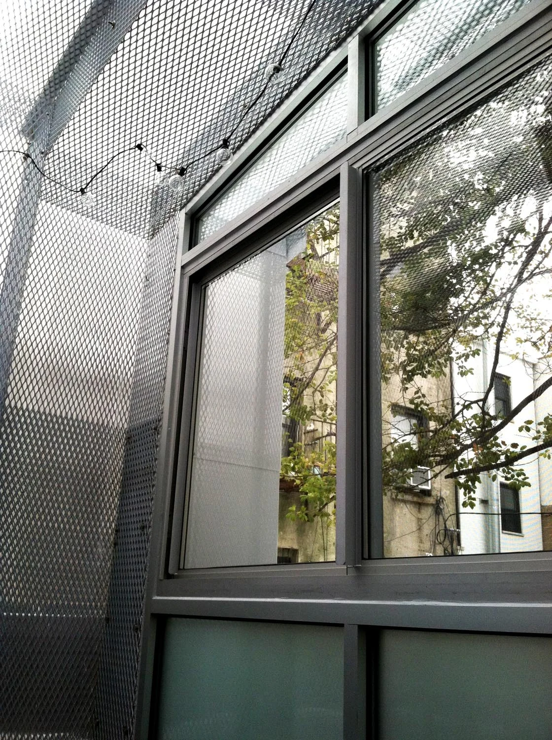   Detail &nbsp; &nbsp;aluminum and glass windows 