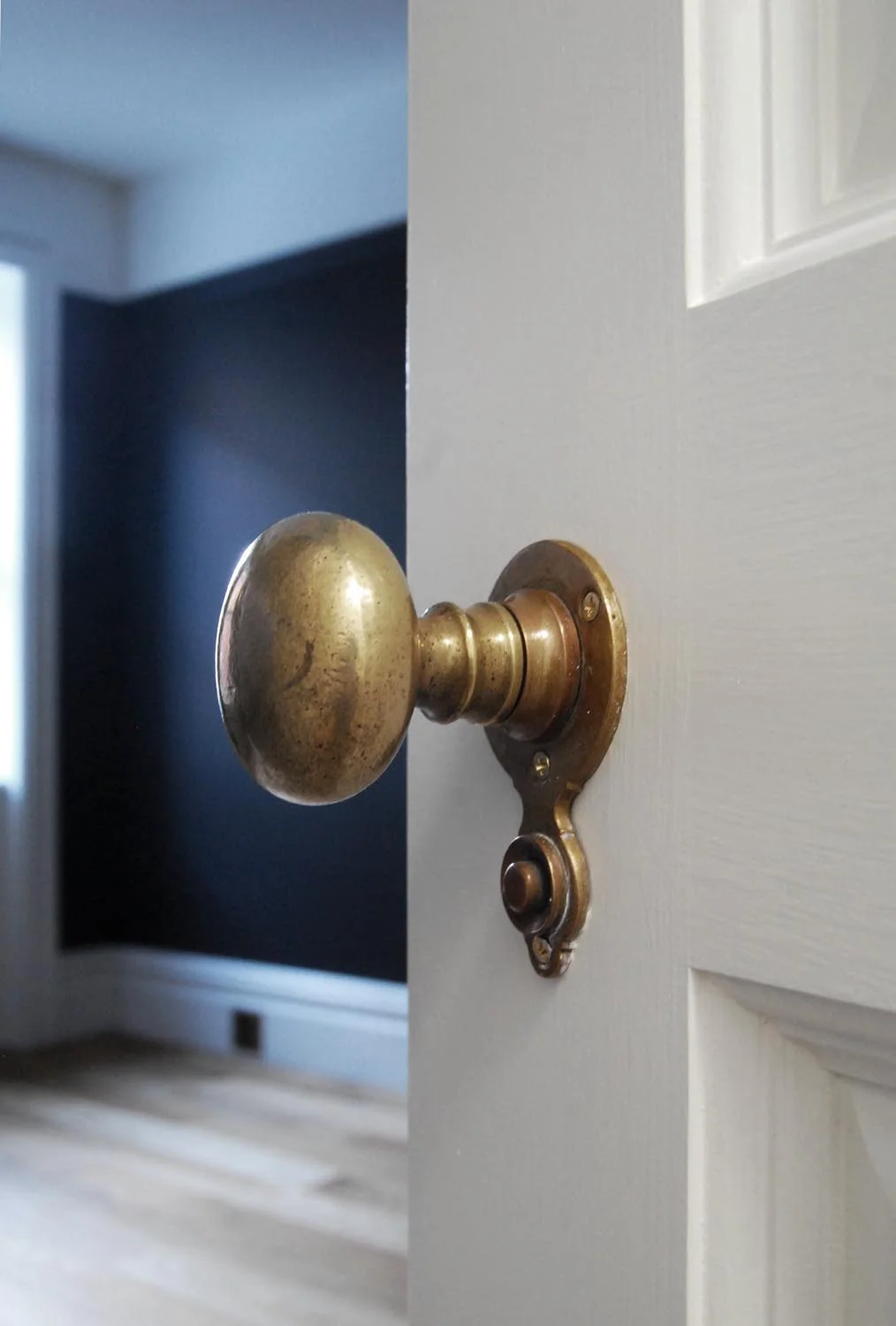   Hardware &nbsp; &nbsp;more vintage finds are incorporated 