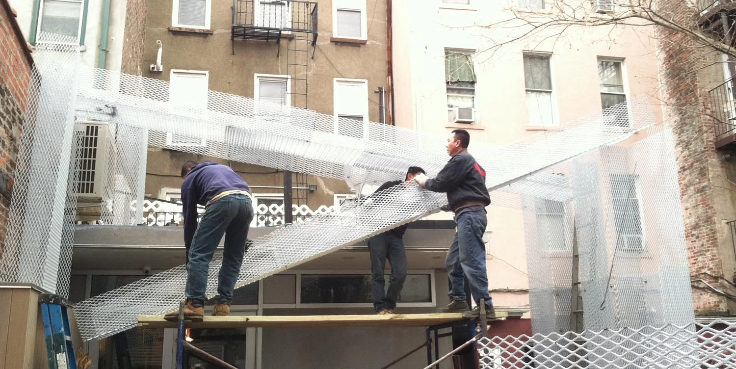  Construction &nbsp; &nbsp;the mesh panels were prefabricated for quick and seamless installation.&nbsp; 