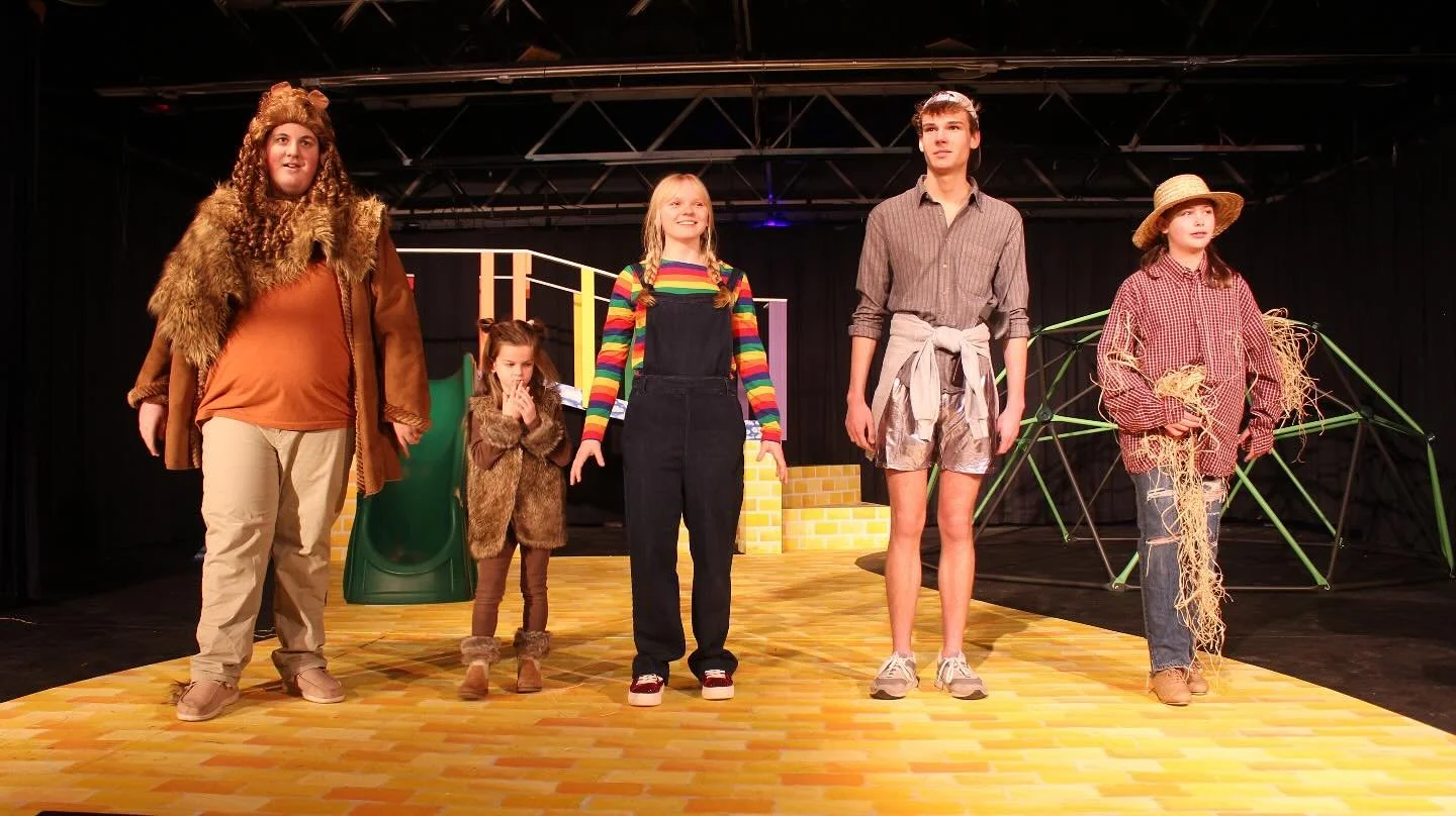 We&rsquo;re back to Oz tonight!! 👏

After a weekend of huge crowds and s&oslash;ld-out shows, THE WIZARD OF OZ 🌪️🌈 is back tonight at 7pm!

Audiences agree&mdash; this is a can&rsquo;t miss production! 💚

Make your plans now to join us for our fi