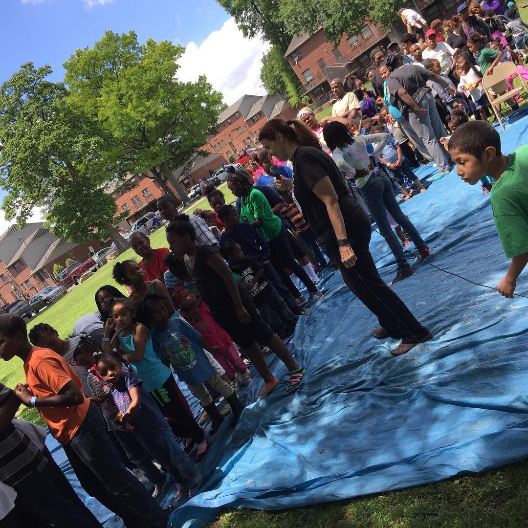 Long line getting lots of food at @ndreamcenter sidewalk Sunday school and adopt a block.