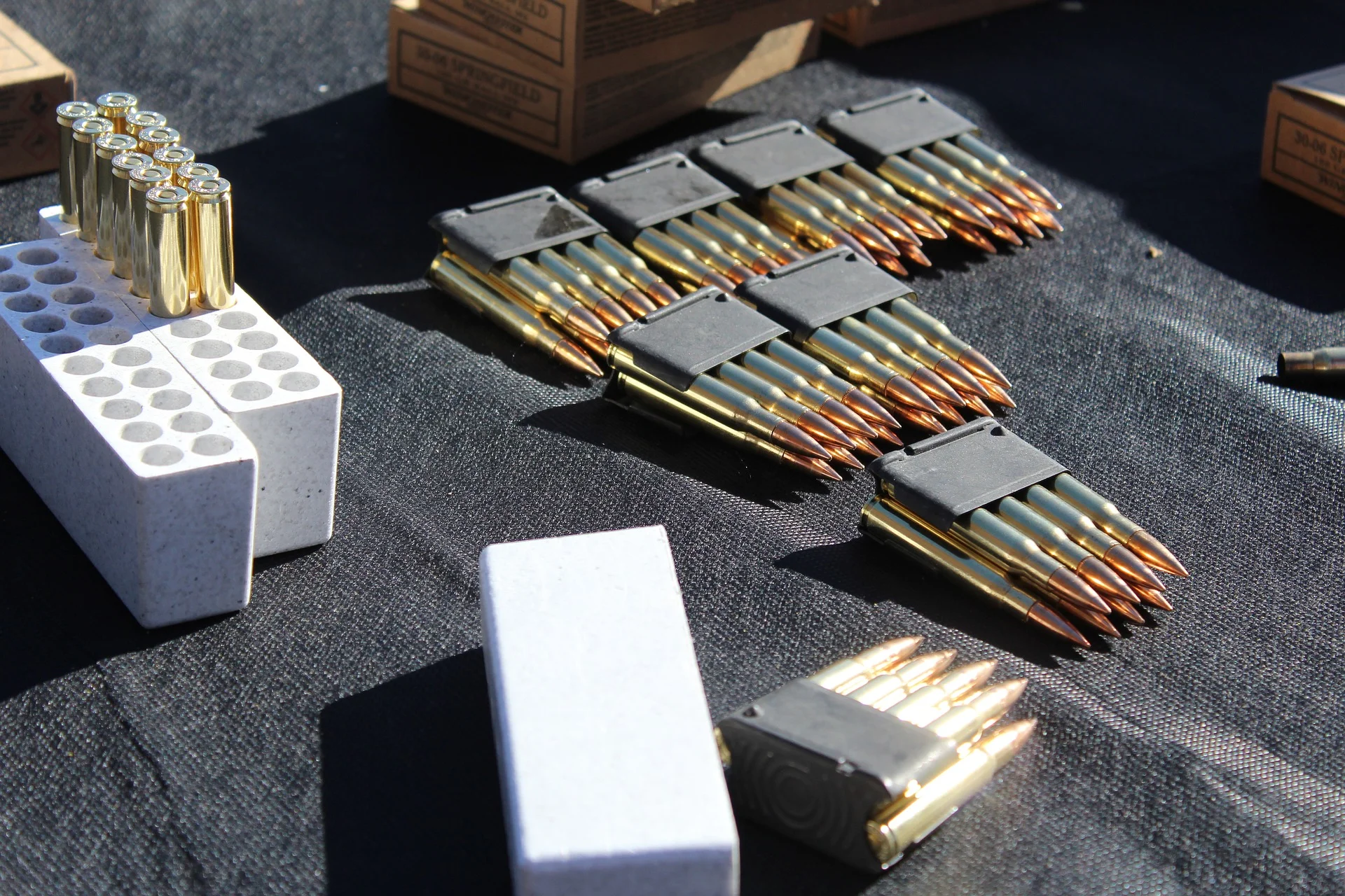 bullet-3126675_1920.jpg