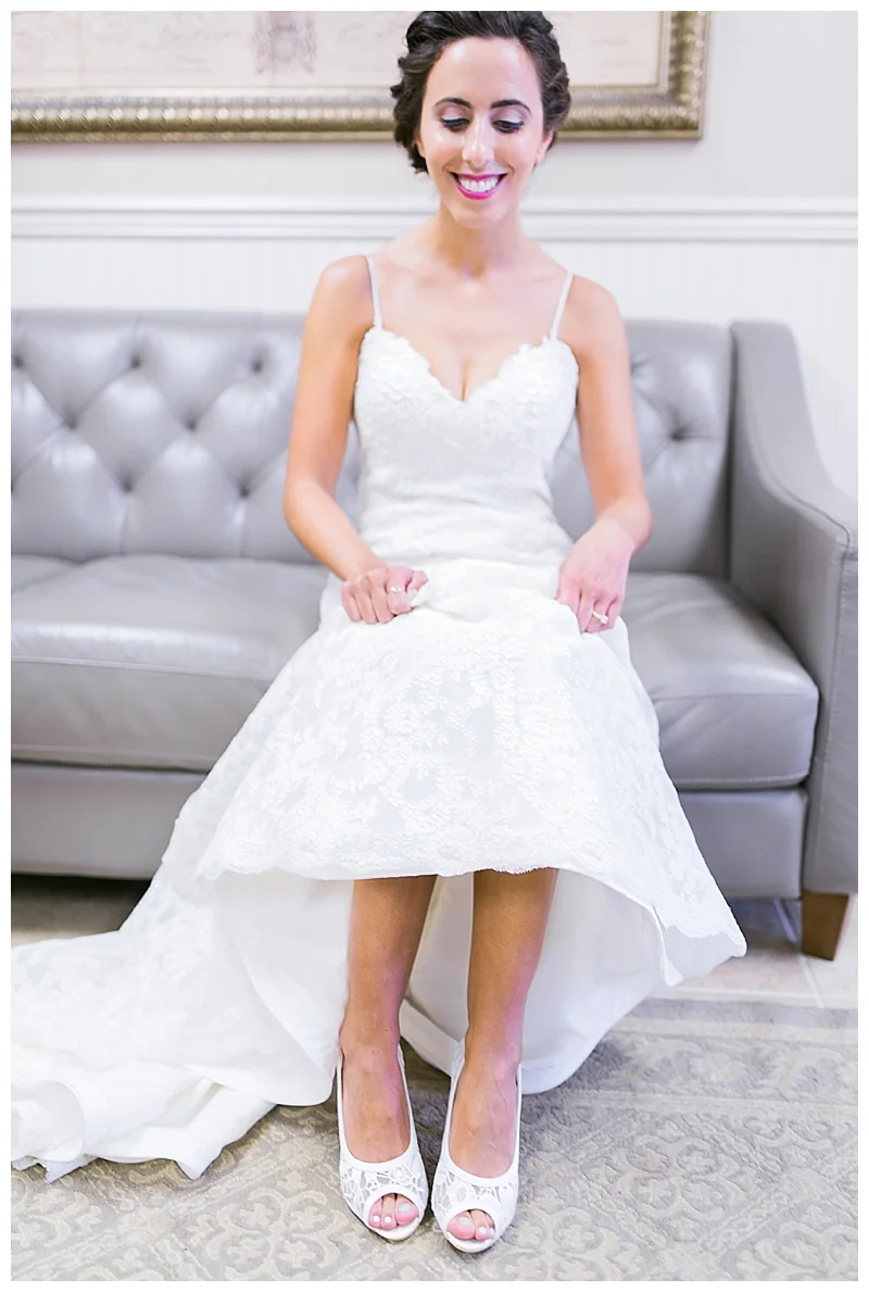 For the modern couple planning their wedding in NY, NJ + PA. Real weddings, engagements, inspiration + more!